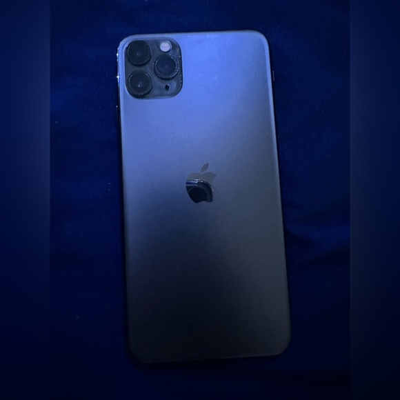 Iphone 11 pro max - Picture 1 of 4